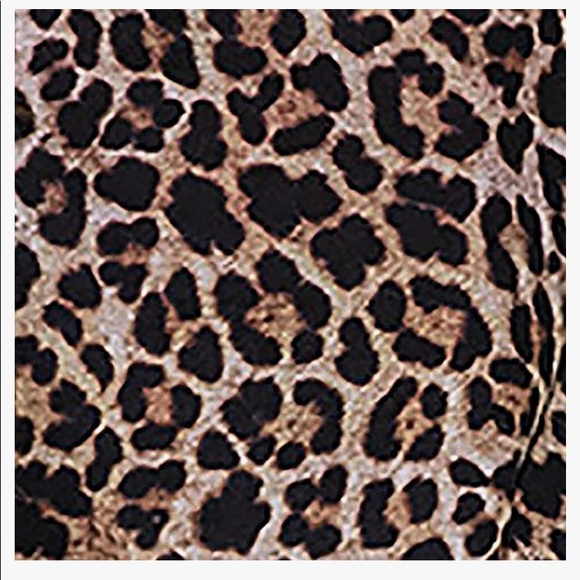 Women's Leopard Tops Trendy Round Neck Shoulder Pad Elegant Shirts Summer (BNIP) - Picture 4 of 5